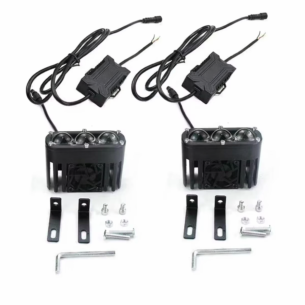 High-power 3-LED headlight, mini heat sink, 12V/24V – Sporty design. Compatible with trucks, pickups, SUVs, Jeeps, vans, trailers, ATVs/UTVs, and work vehicles,...